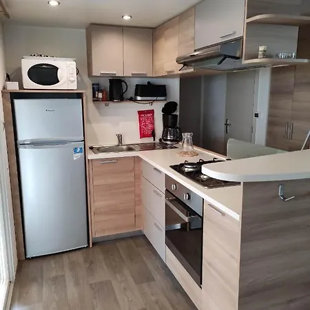 Mobil-home 6/8 Personnes Au Domaine De Kerlann, Camping Pont-Aven